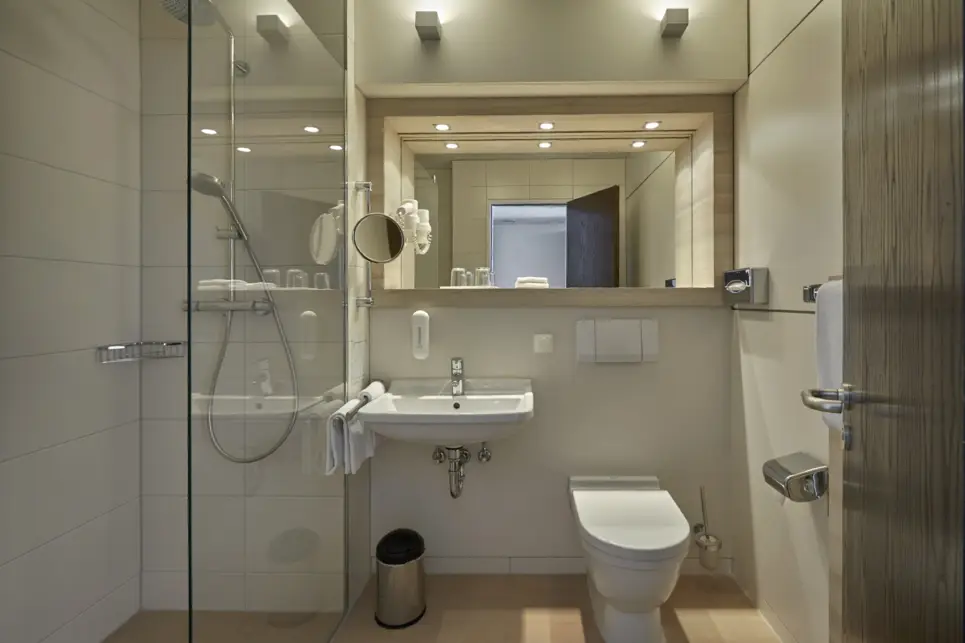 Bathroom at the H+ Hotel Bad Soden - Official website