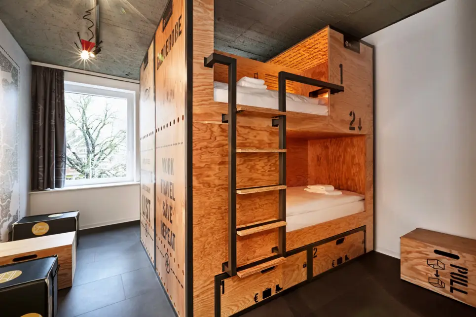 Mehrbettzimmer mit 4 Etagenbetten im H.ostel Münster - Offizielle Webseite