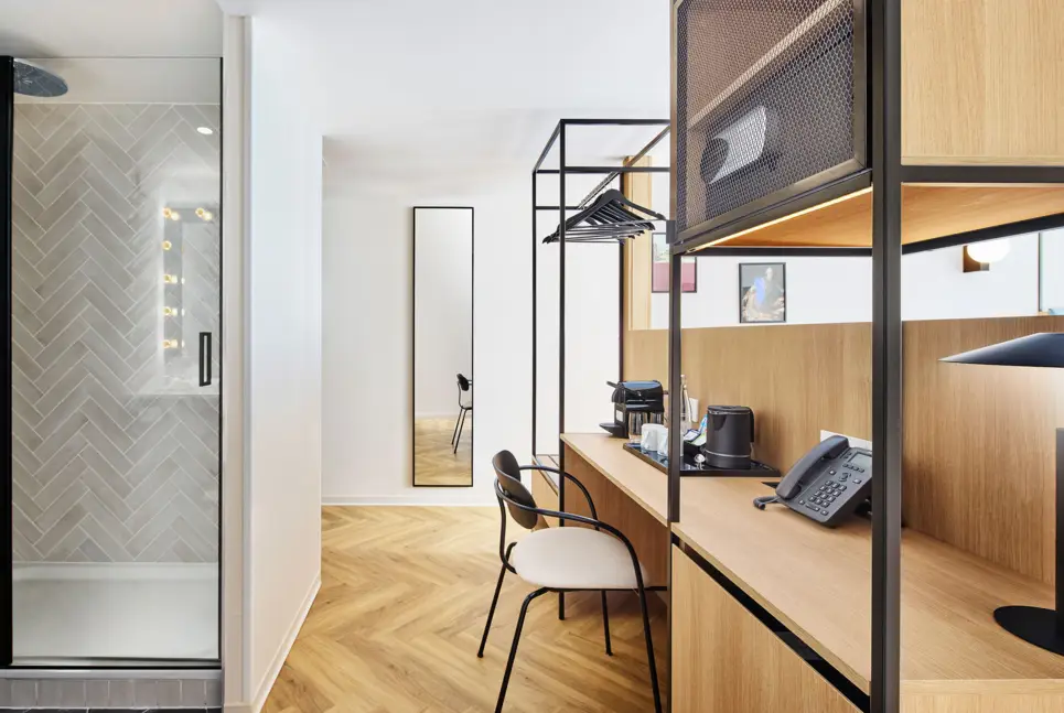 Premium King Zimmer im H4 Wyndham, Paris Pleyel - H-Hotels.com - Offizielle Webseite